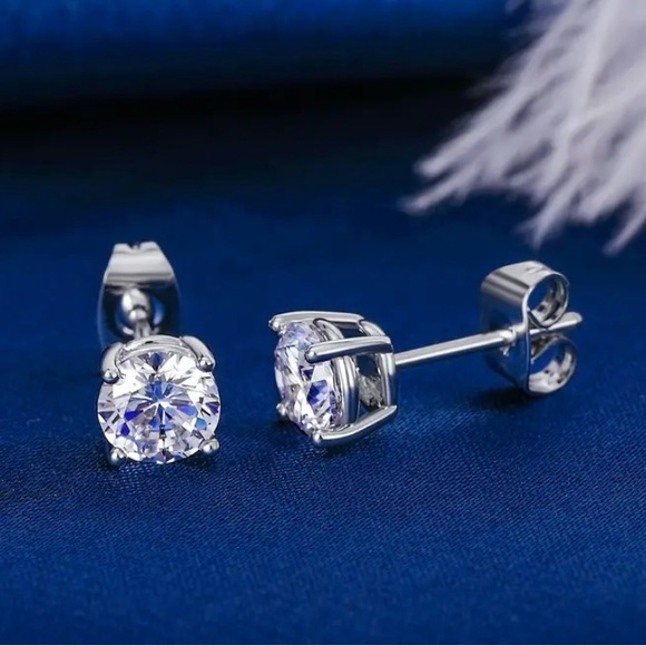 18K Plated White Gold Stainless Steel Classic Lux Set - Picture 2 of 4